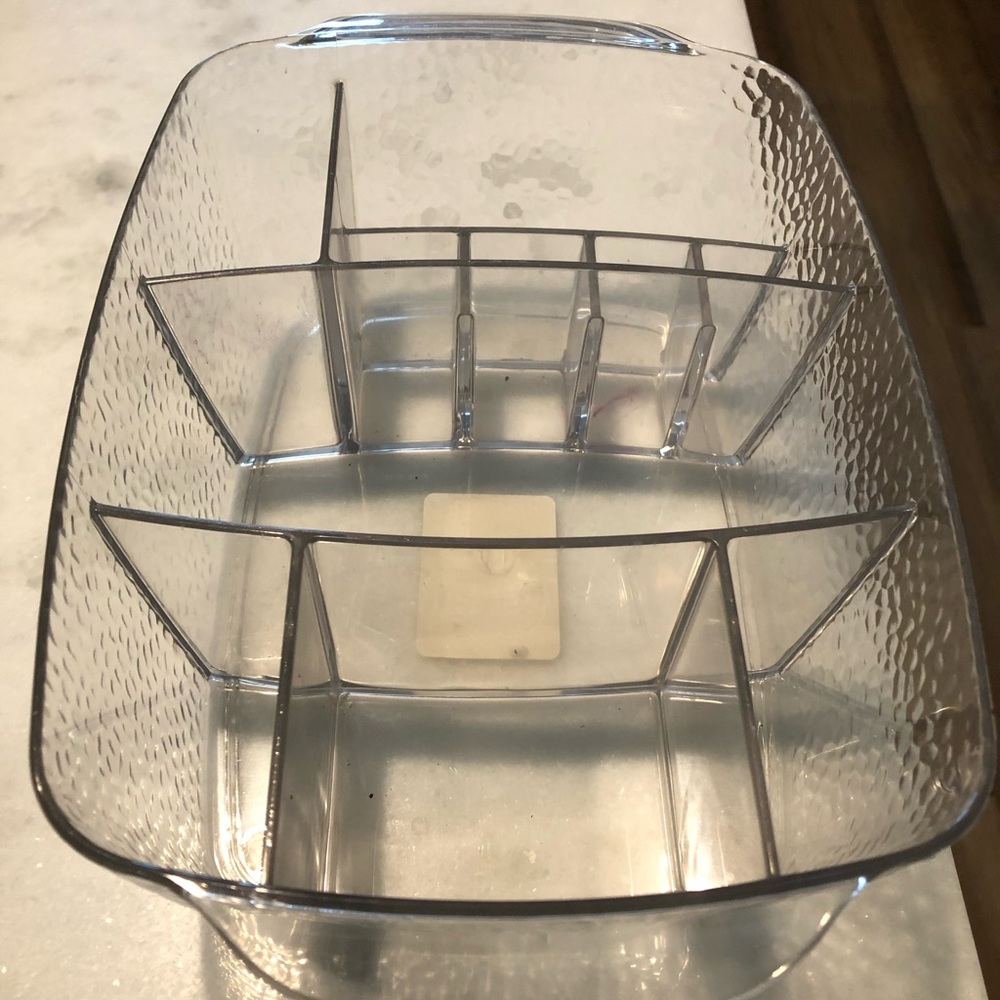 Like New InterDesign Rain Cosmetic Organizer- Clear with Handles - Picture 3 of 5